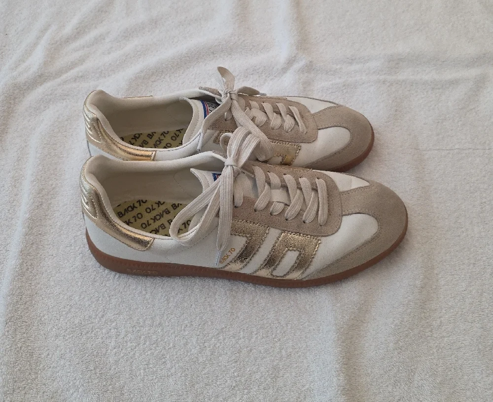 Back 70 Women's White & Taupe Lace-Up Sneakers with Metallic Gold Accent - Picture 3 of 8